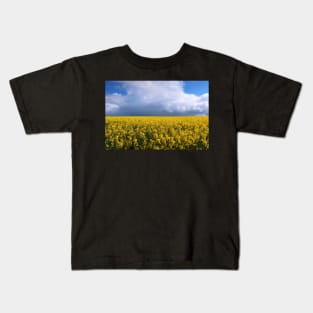 Rapeseed field Kids T-Shirt